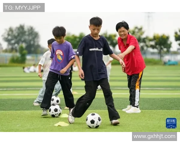 足球明星绘本大全探索与梦想的旅程让孩子们爱上足球的乐趣与精神