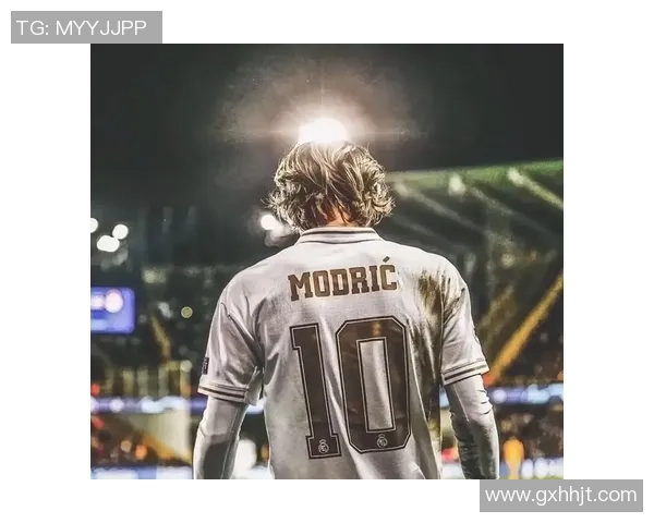 足球明星头像的魅力与风采探秘，揭示他们背后的故事与成就